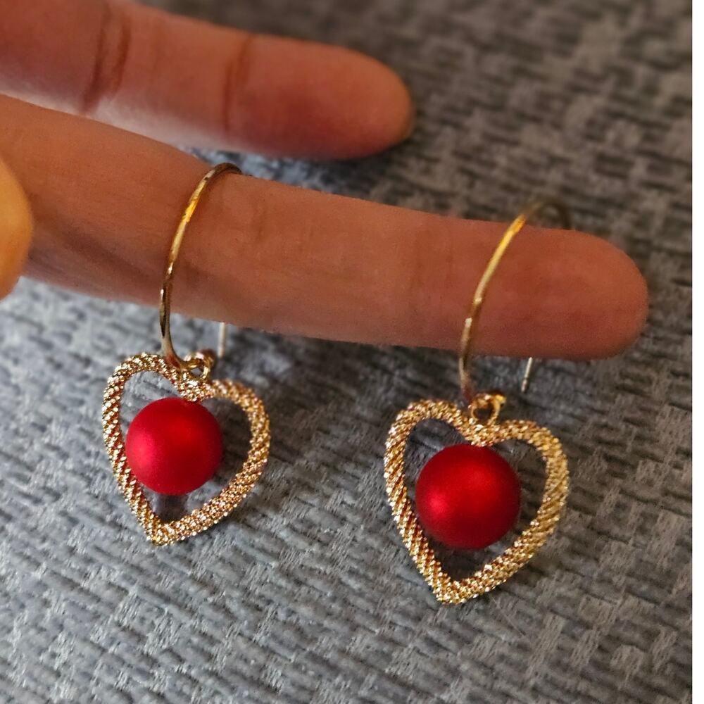 Made in Korea Gold Tone Red Heart Convertible Hoop Earrings NWT